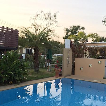 Ban Sumalai Hotel Rayong Kültér fotó