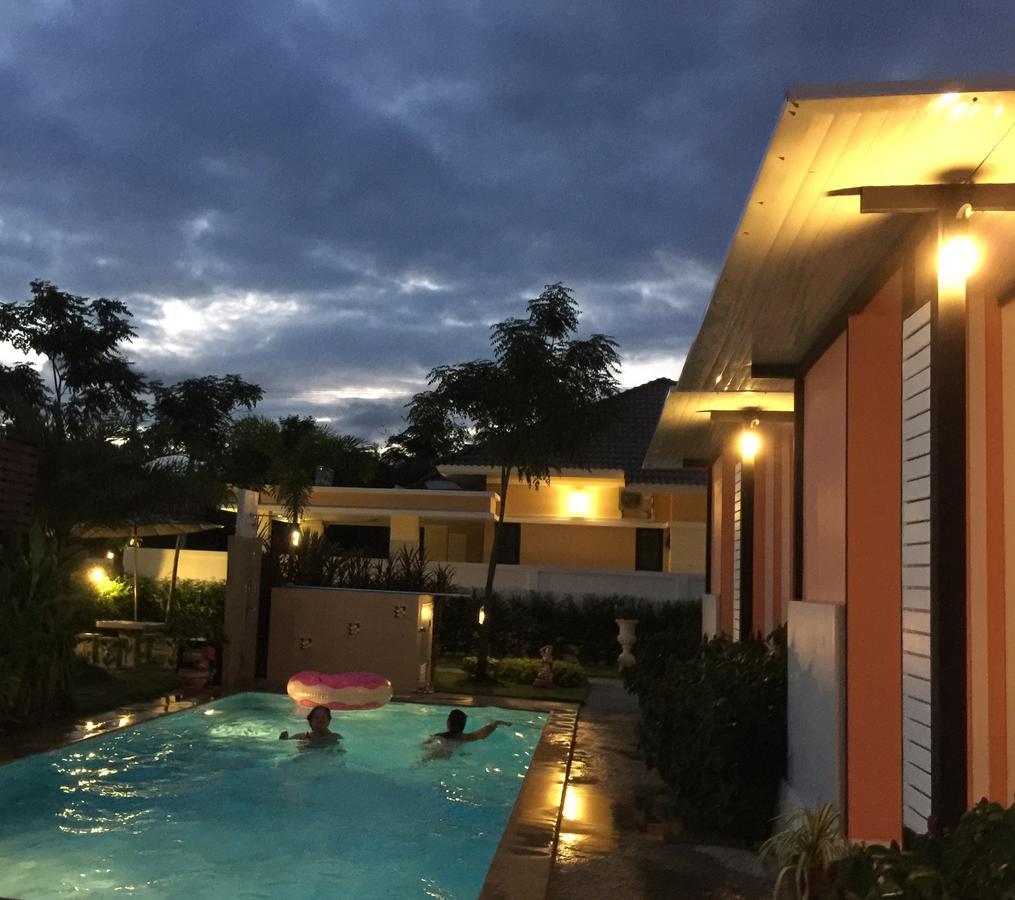 Ban Sumalai Hotel Rayong Kültér fotó