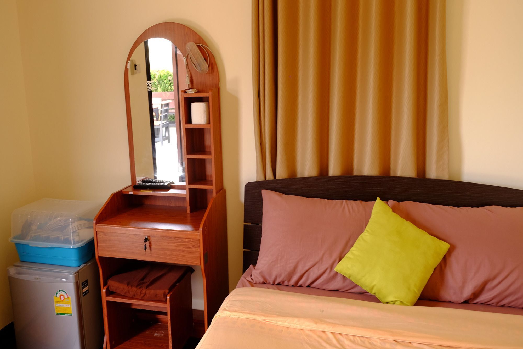 Ban Sumalai Hotel Rayong Kültér fotó
